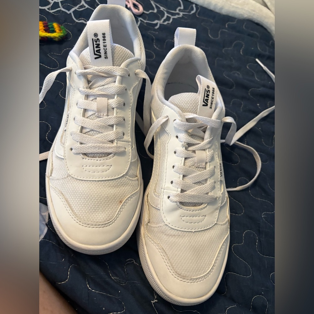 Vans True whiteLow-Top Lace-Up Vans Range EXP Sneakers sz 7.5